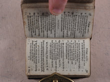 Load image into Gallery viewer, Franco̧is de Lacroix. Hortvlvs Marianvs Sive Praxes Variae colendi Beatißimam V. Mariam. Hubert Reulandt. Luxemburgi. 1627.