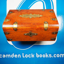 Load image into Gallery viewer, Handy Volume Shakespeare. Shakespeare, William. Publication Date: 1890 Condition: Very Good