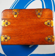 Load image into Gallery viewer, Handy Volume Shakespeare. Shakespeare, William. Publication Date: 1890 Condition: Very Good