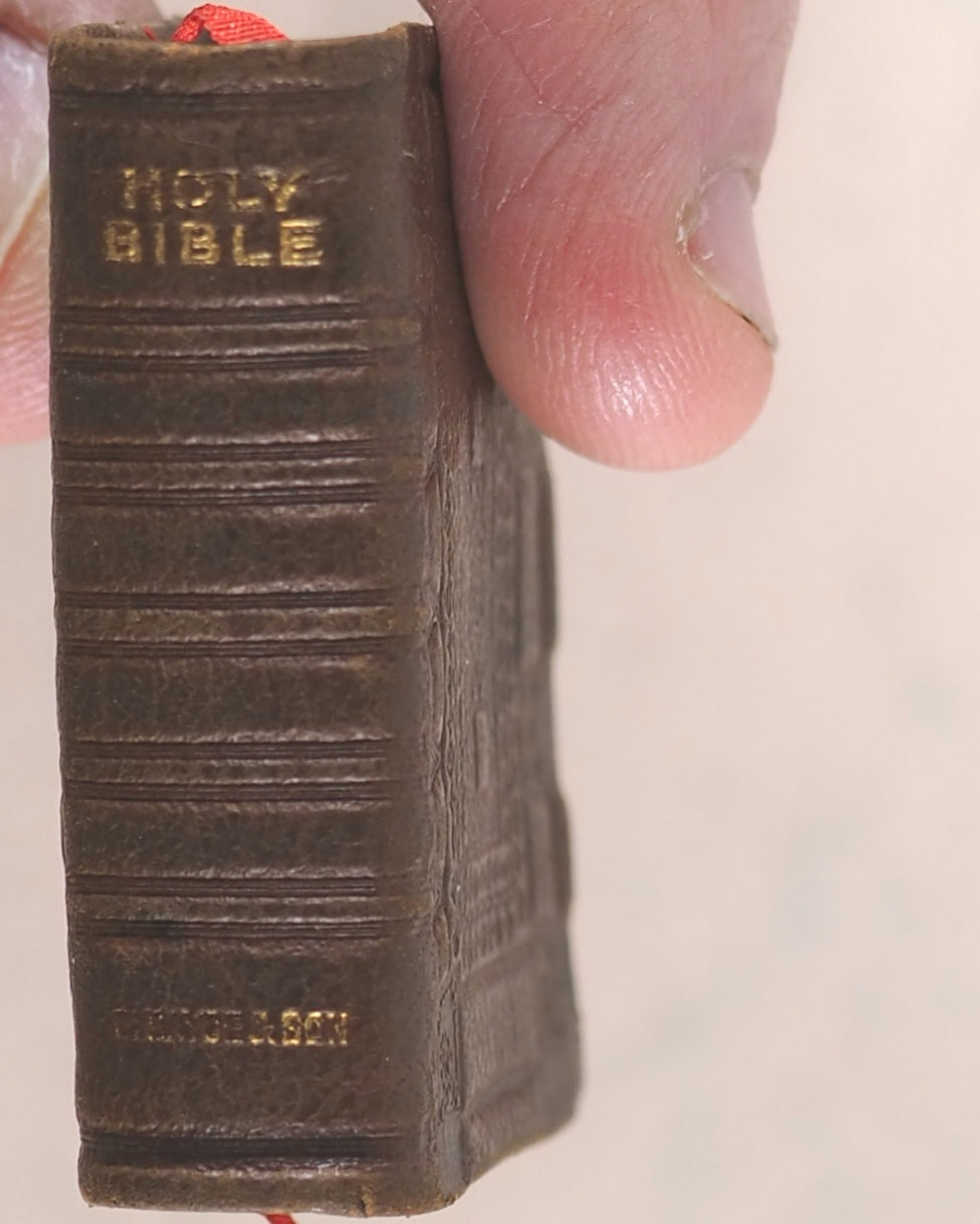 Holy Bible containing Old and New testaments Bryce, David & Son. Glasgow. 1901. Burns Bible in antique 'renaissance' style binding.