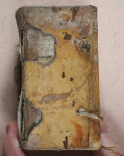 Load image into Gallery viewer, Franco̧is de Lacroix. Hortvlvs Marianvs Sive Praxes Variae colendi Beatißimam V. Mariam. Hubert Reulandt. Luxemburgi. 1627.
