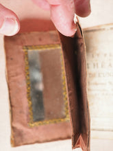 Load image into Gallery viewer, Petit Théâtre de L&#39;Univers, Le. étrennes naturelles, précieuses instructives et amusantes pour l&#39;Année 1782. Langlois. Rue du Petit- Pont, près la rue S. Severin. Paris. [1781].
