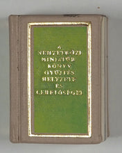 Load image into Gallery viewer, Janka, Gyula. A nemzetközi minikönyvgyűjtés helyzete és lehetőségei. [International Miniature Book Collection].Szepiroldami Konyvkiado. Budapest. 1973.

