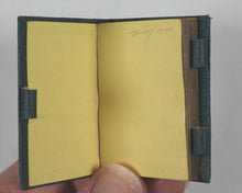 Load image into Gallery viewer, Miniatur-Kalender für das Jahr 1877 mit Versen Von Carl Faust. Fünster Jahrgang. Reges, B. [Johann Andreas Benjamin]. Frankfurt. [1876].
