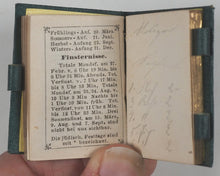 Load image into Gallery viewer, Miniatur-Kalender für das Jahr 1877 mit Versen Von Carl Faust. Fünster Jahrgang. Reges, B. [Johann Andreas Benjamin]. Frankfurt. [1876].
