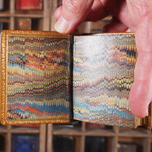 Load image into Gallery viewer, Famous Men of Britain. &gt;&gt;MINIATURE BOOK&lt;&lt; Publication Date: 1845 CONDITION: VERY GOOD
