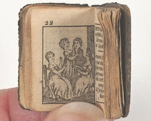 Load image into Gallery viewer, Doux Liens de Famille, Etrennes, Bouquets, et Complimens Pour l'An 1808. Marcilly, St. Julien le Pauvre, No. 7. Paris. [1807].
