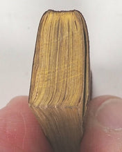 Load image into Gallery viewer, Smallest English Dictionary in the World. Bryce, David &amp; Son. Glasgow. Circa 1900.
