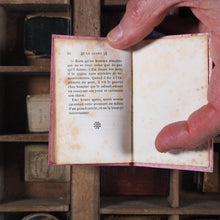 Load image into Gallery viewer, Zambeccari,  Francesco. Une heure de récreation. Le Quart. Une aventure de Zambeccari. Le pauvre Médore. Dr E.-A. Boisseuil. Publication Date: 1844
