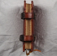 Load image into Gallery viewer, Shakespeare, William. Romeo and Juliet. &gt;&gt;MINIATURE book&lt;&lt;Publication Date: 1904 Condition: Very Good.
