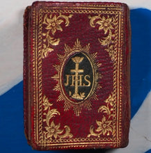 Load image into Gallery viewer, Bible in minuiture [sic] or a concise history of Old &amp; new Testaments Bible in minuiture or a concise history of Old &amp; new Testaments. Publication Date: 1780 Condition: Very Good. &gt;&gt;MINIATURE BOOK&lt;&lt;
