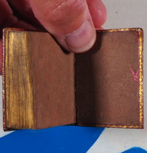 Load image into Gallery viewer, Thumb Bible. Verbum Sempiternum.&gt;&gt;RARE MINIATURE EDITION&lt;&lt; Publication Date: 1818 Condition: Very Good. &gt;&gt;MINIATURE BOOK&lt;&lt;

