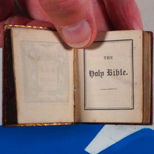 Load image into Gallery viewer, Thumb Bible. Verbum Sempiternum.&gt;&gt;RARE MINIATURE EDITION&lt;&lt; Publication Date: 1818 Condition: Very Good. &gt;&gt;MINIATURE BOOK&lt;&lt;

