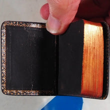 Load image into Gallery viewer, Goldsmith, Oliver. Vicar of Wakefield &gt;&gt;MINIATURE BOOK&lt;&lt;  Publication Date: 1900 Condition: Very Good. Binding Variant A. &gt;&gt;MINIATURE BOOK&lt;&lt;
