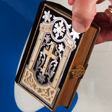 Load image into Gallery viewer, Himmlische Segensquelle. Erbauungsbuch zur Beförderung christlichen Sinnens.&gt;ELABORATE BINDING&lt; J. Probst. Publication Date: 1899 Condition: Very Good
