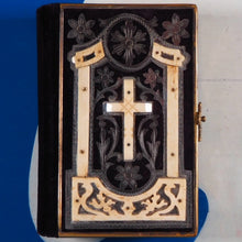 Load image into Gallery viewer, Himmlische Segensquelle. Erbauungsbuch zur Beförderung christlichen Sinnens.&gt;ELABORATE BINDING&lt; J. Probst. Publication Date: 1899 Condition: Very Good
