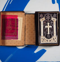 Load image into Gallery viewer, Himmlische Segensquelle. Erbauungsbuch zur Beförderung christlichen Sinnens.&gt;ELABORATE BINDING&lt; J. Probst. Publication Date: 1899 Condition: Very Good
